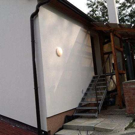 Vinny Sklep Kovarna Rohatec Exterior foto